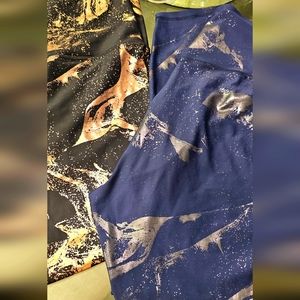Old Navy plus Set of shimmer awesome workout leggings